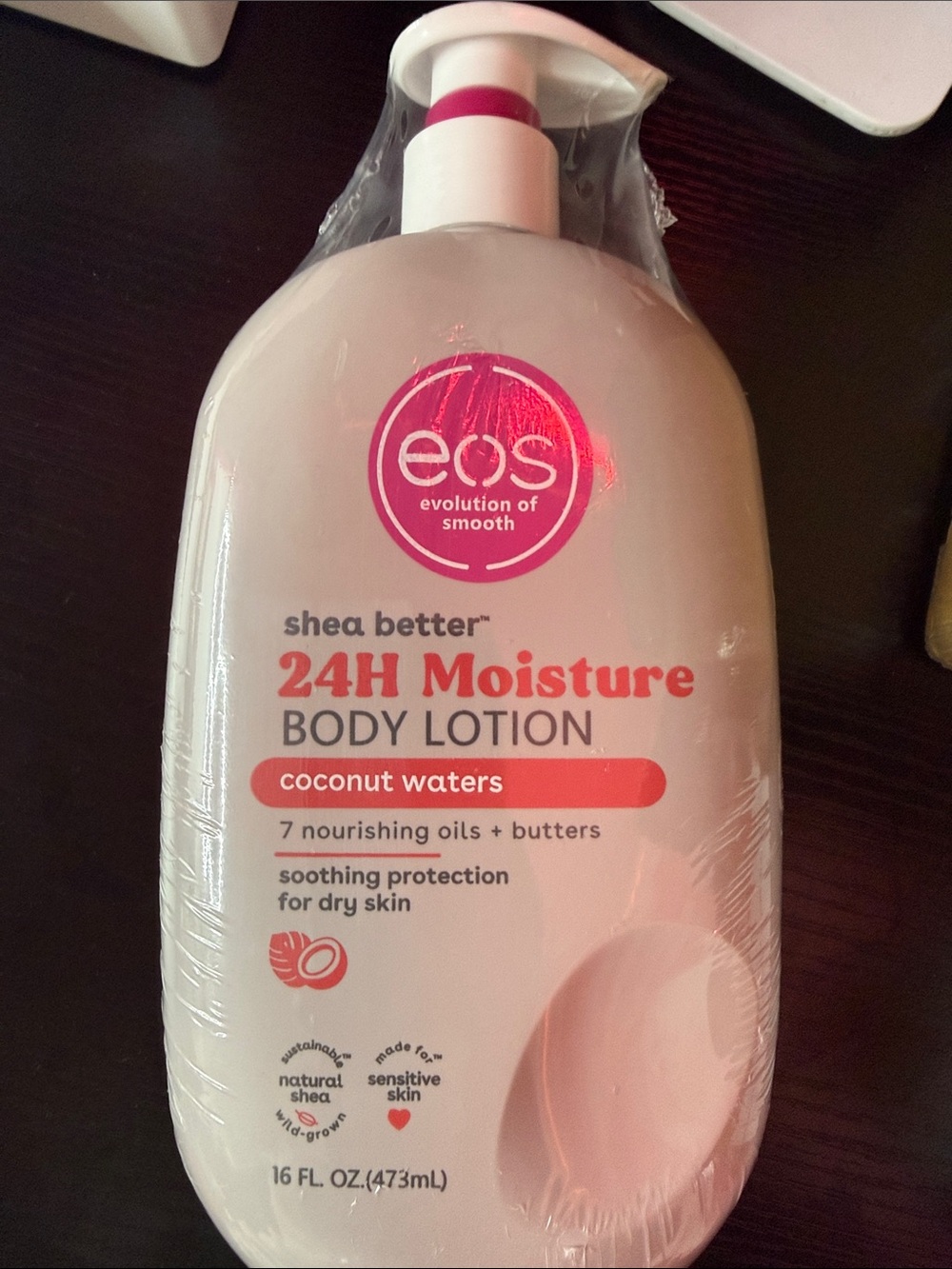 eos 24H Moisture Body Lotion - White and Pink